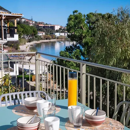 Marmel Seaside Apartment-brandnew Beachfront In * Nydri (Lefkada)